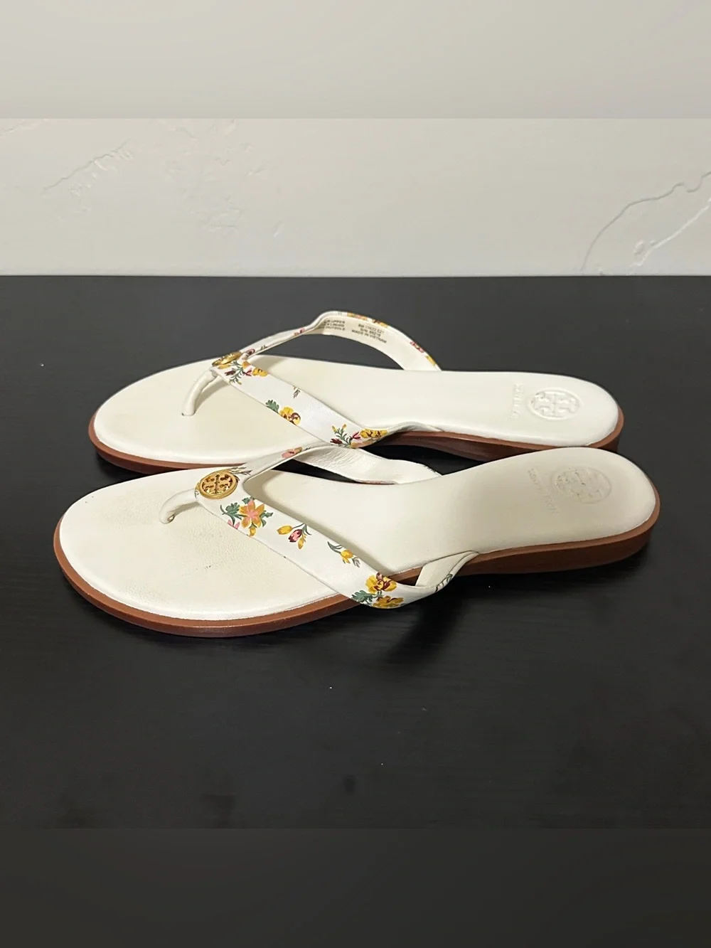 Rose floral Tory Burch sandal Size 8